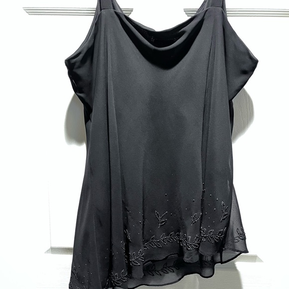 Black asymmetrical top with pretty sparkly detail. Sz 20. Good condition. - Picture 2 of 4
